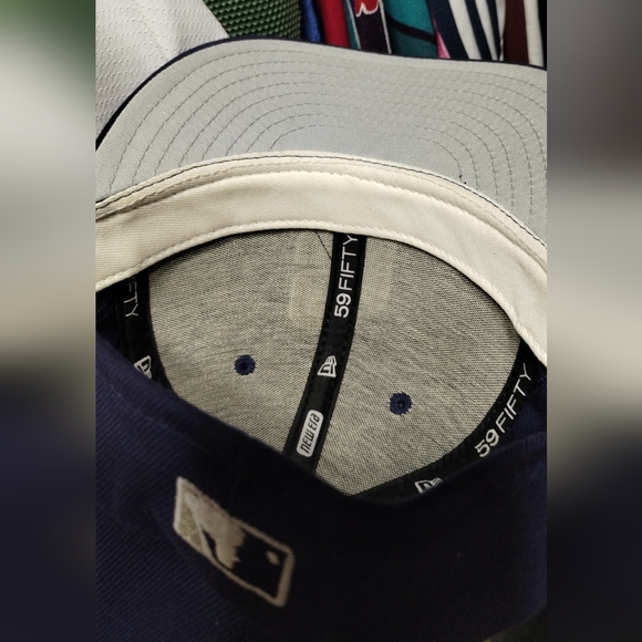 Authentic vintage new era San Diego padres hat - Picture 5 of 5